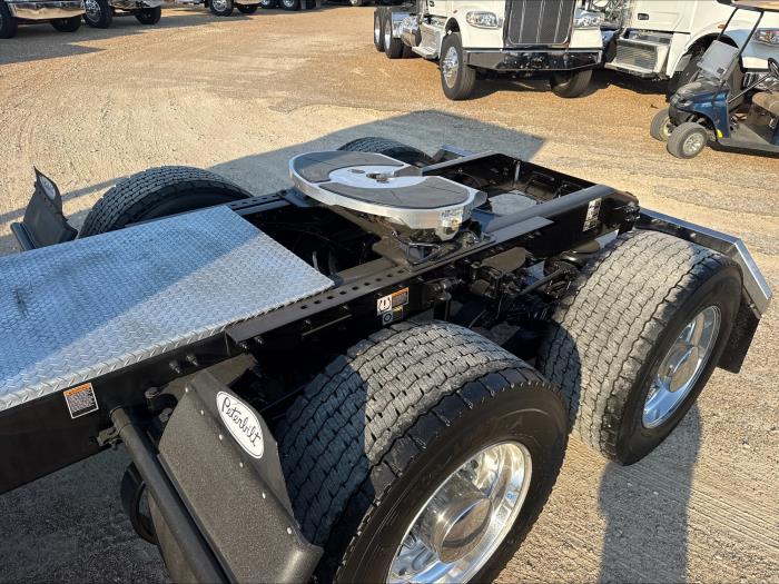 2024 Peterbilt 579-39