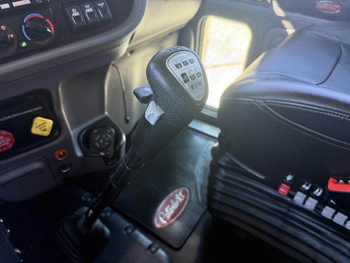 2024 Peterbilt 389-7
