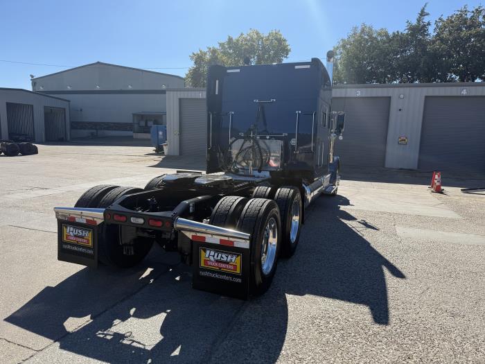 2024 Peterbilt 389-42