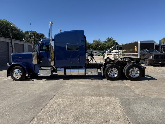 2024 Peterbilt 389-51