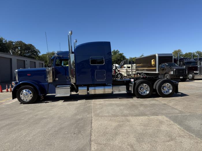 2024 Peterbilt 389-52