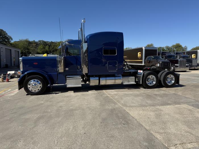 2024 Peterbilt 389-53