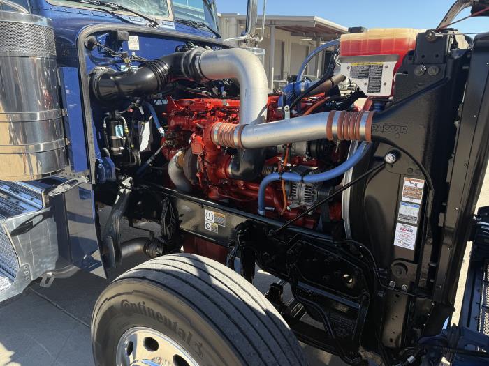 2024 Peterbilt 389-64