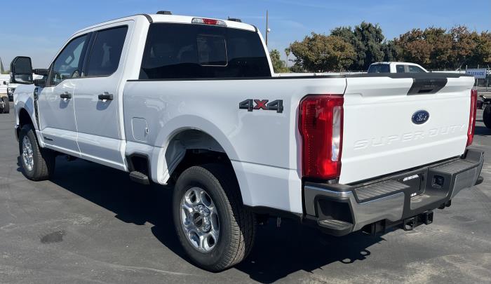 2025 Ford F-250-14