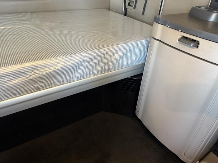 2022 Peterbilt 579-16