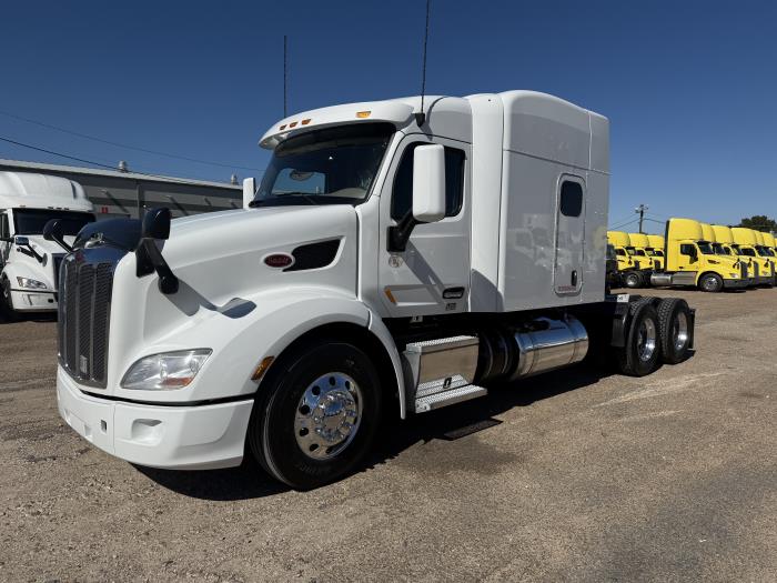 2022 Peterbilt 579-1