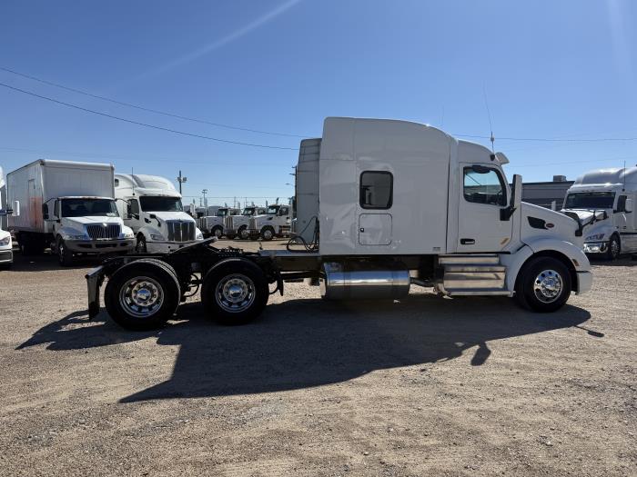 2022 Peterbilt 579-30