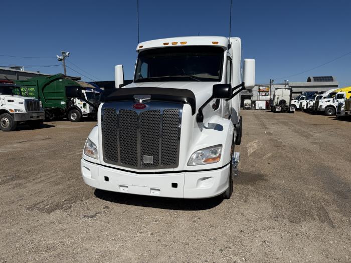 2022 Peterbilt 579-22