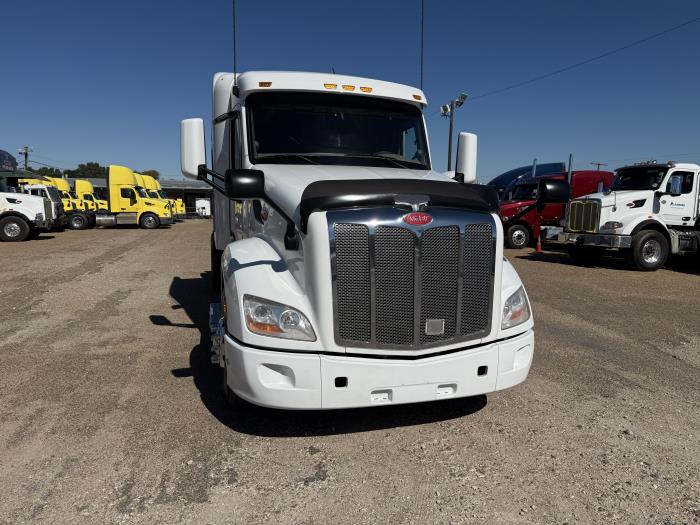 2022 Peterbilt 579-24