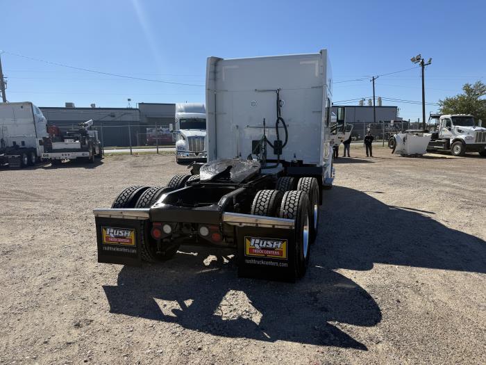 2022 Peterbilt 579-36