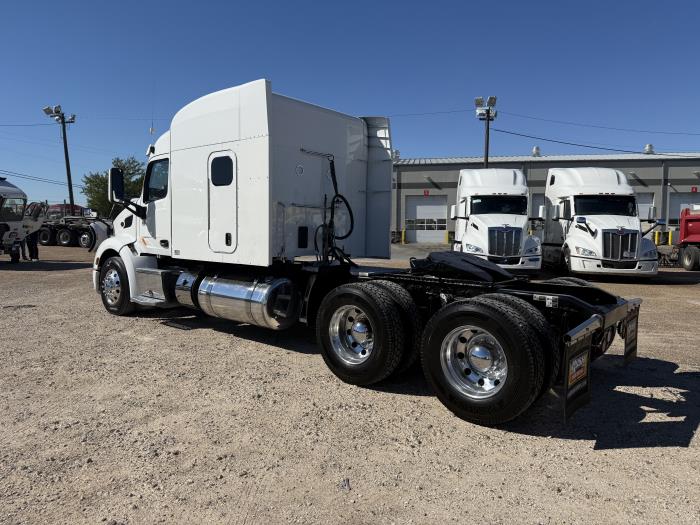 2022 Peterbilt 579-5