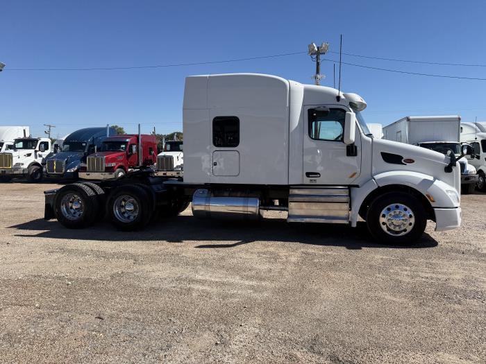 2022 Peterbilt 579-29