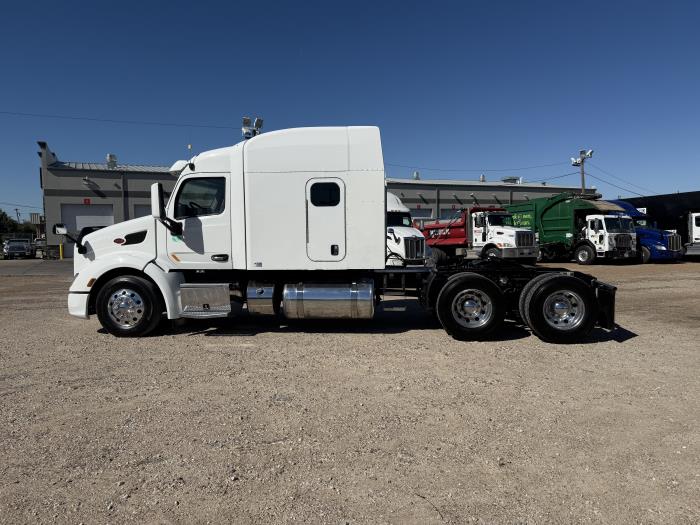 2022 Peterbilt 579-42