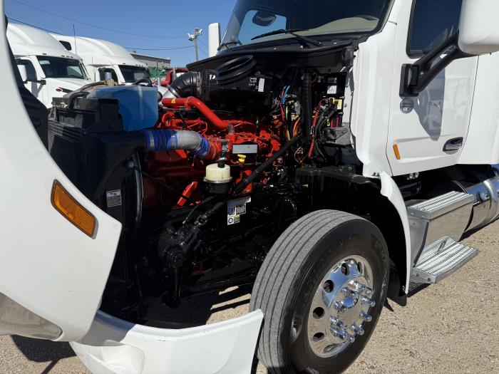 2022 Peterbilt 579-45