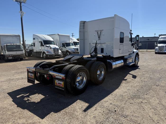 2022 Peterbilt 579-35