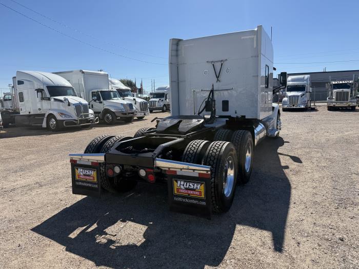 2022 Peterbilt 579-36