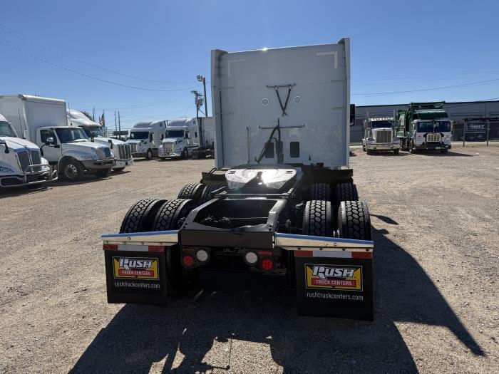 2022 Peterbilt 579-37