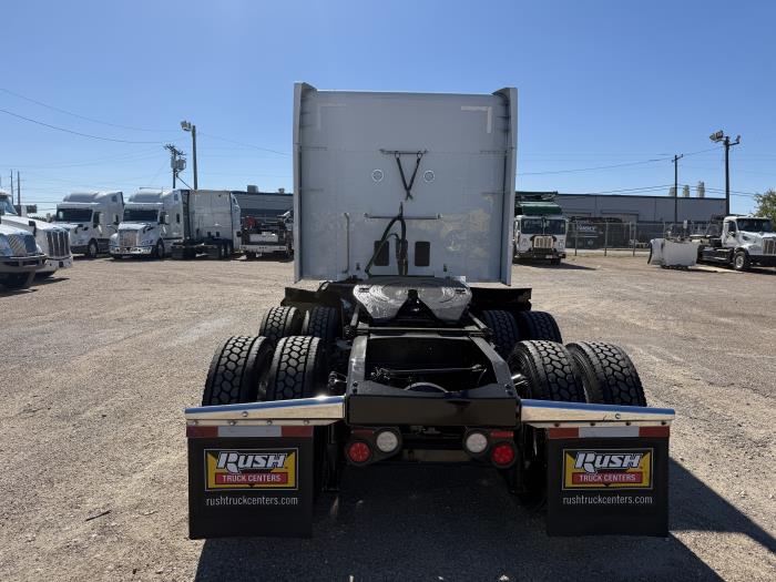 2022 Peterbilt 579-38