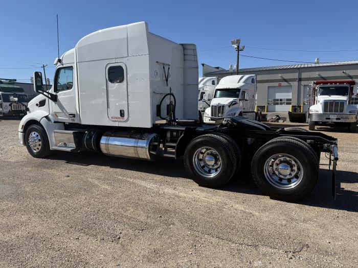 2022 Peterbilt 579-4