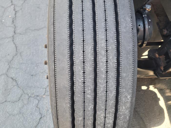 2022 International LT625-10