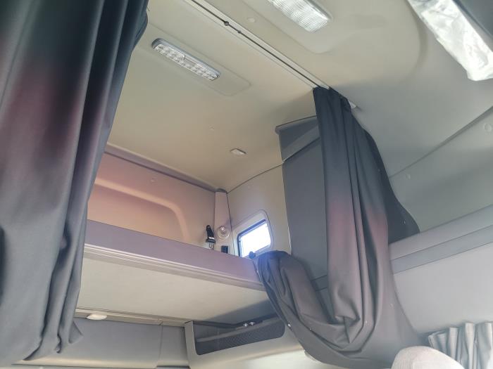 2022 International LT625-25