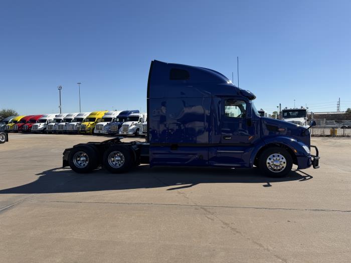 2022 Peterbilt 579-6