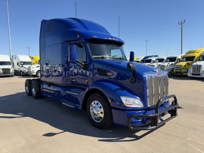 2022 Peterbilt 579-7