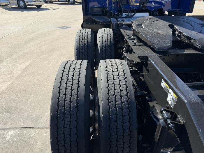 2022 Peterbilt 579-13