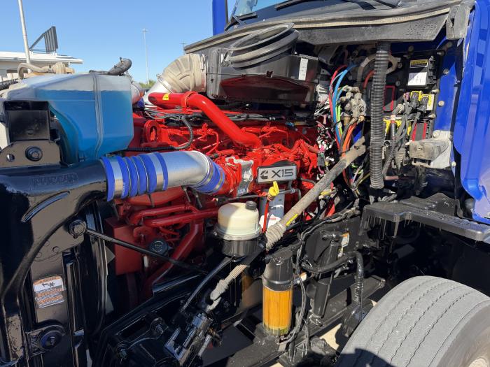 2022 Peterbilt 579-16