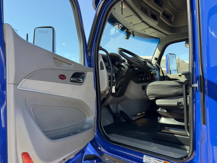 2022 Peterbilt 579-24