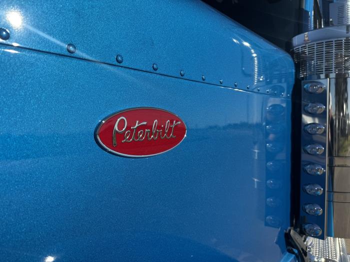 2026 Peterbilt 589-10