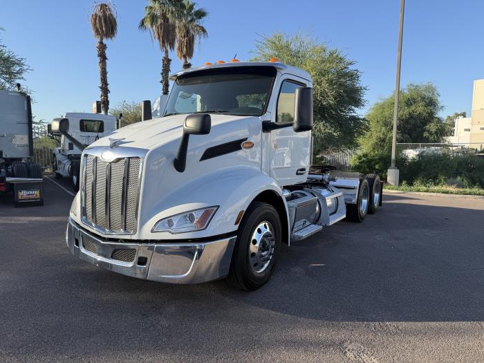2023 Peterbilt 579-1