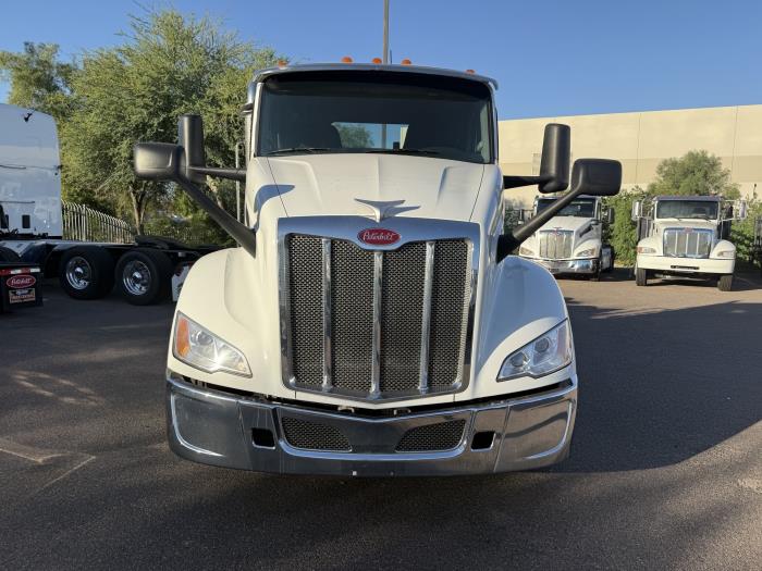 2023 Peterbilt 579-7