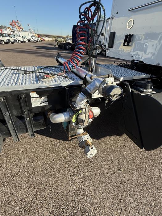 2023 Peterbilt 579-7