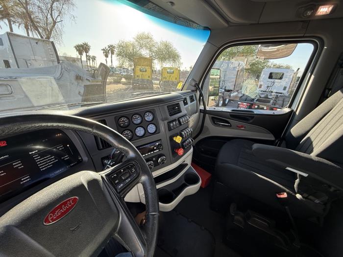 2023 Peterbilt 579-14