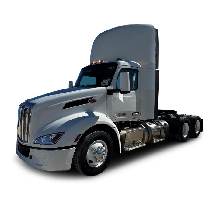2025 Peterbilt 579-0