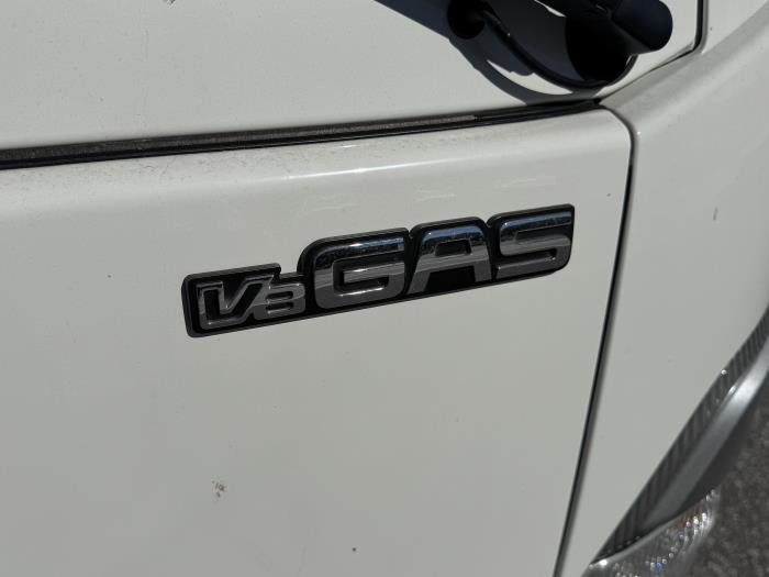 2026 Isuzu NPR-HD-17