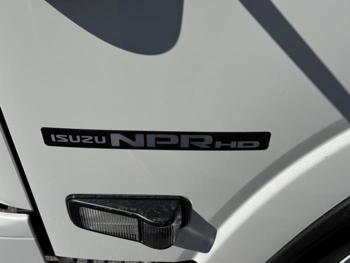 2026 Isuzu NPR-HD-18