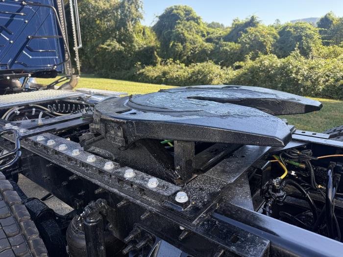 2026 International HX520-7