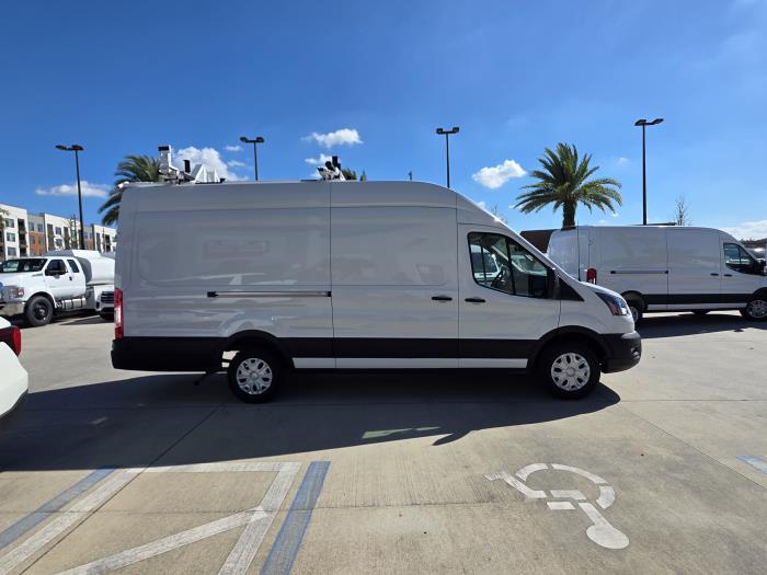 2025 Ford Transit-350-4