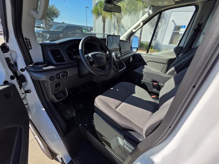 2025 Ford Transit-350-18