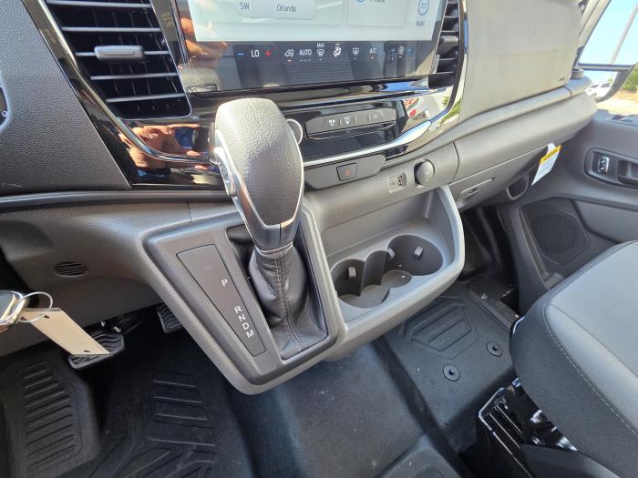 2025 Ford Transit-350-22