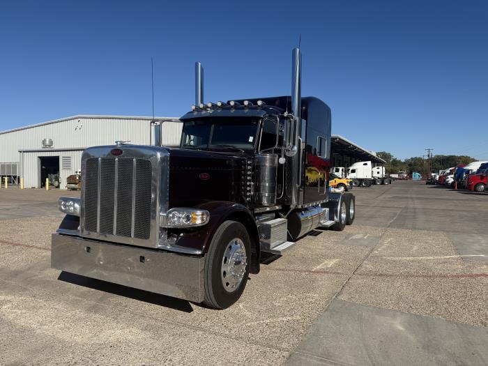 2023 Peterbilt 389-16