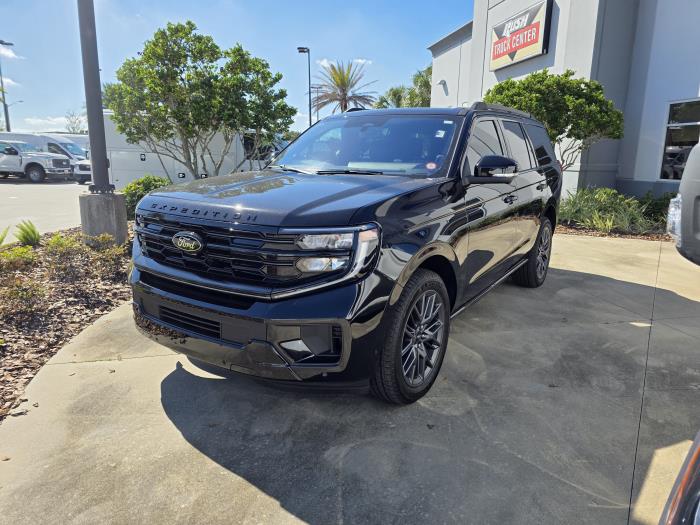 2025 Ford Expedition-1