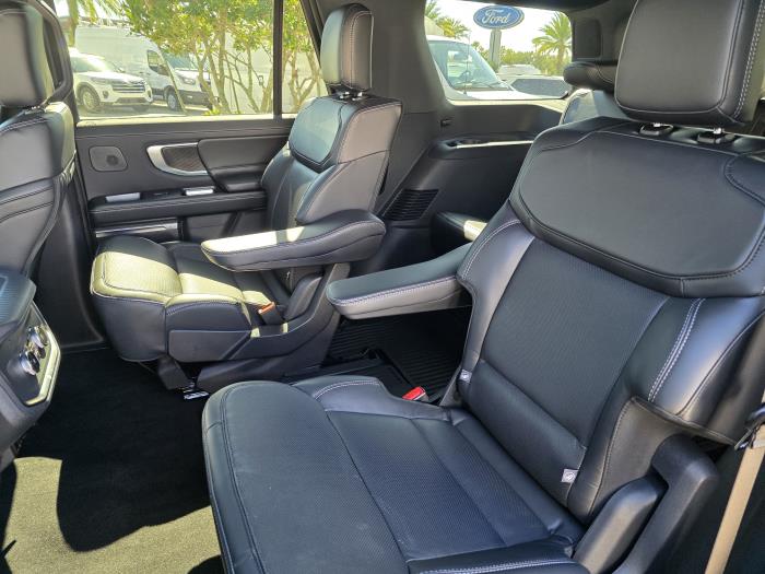 2025 Ford Expedition-12