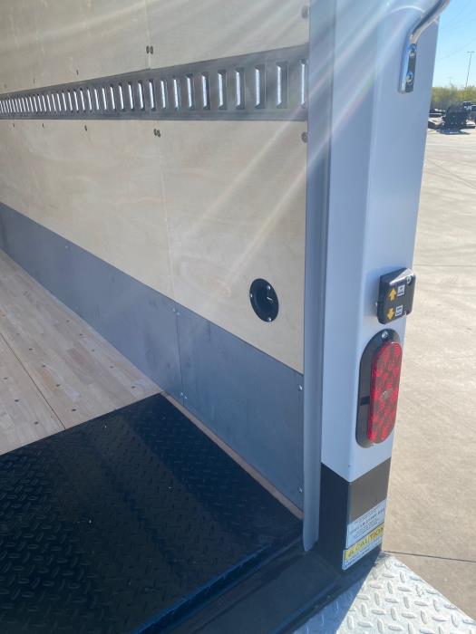 2025 Peterbilt 536-12