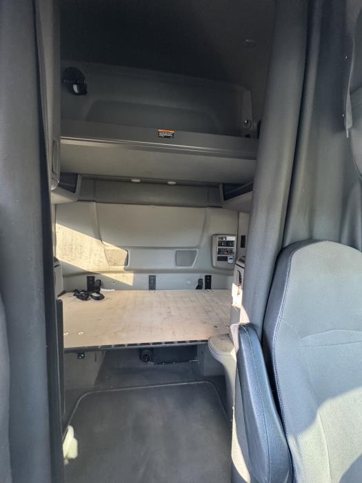 2020 International LT625-10