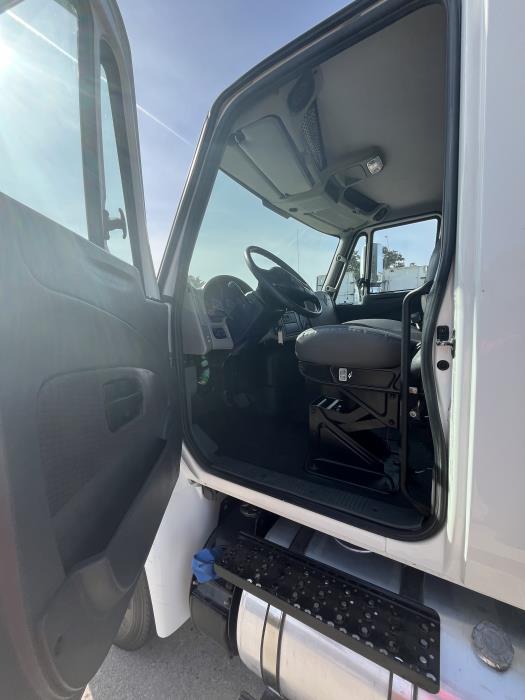 2018 International 4300-12