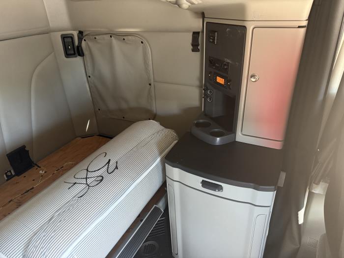 2021 Peterbilt 579-4