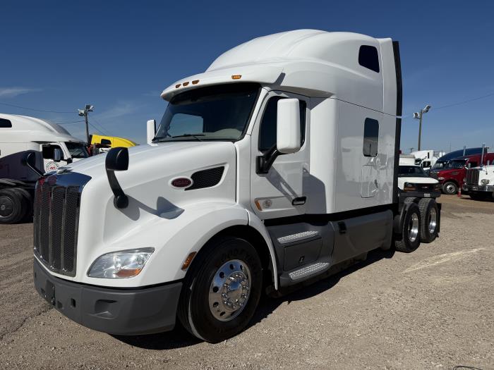2021 Peterbilt 579-1